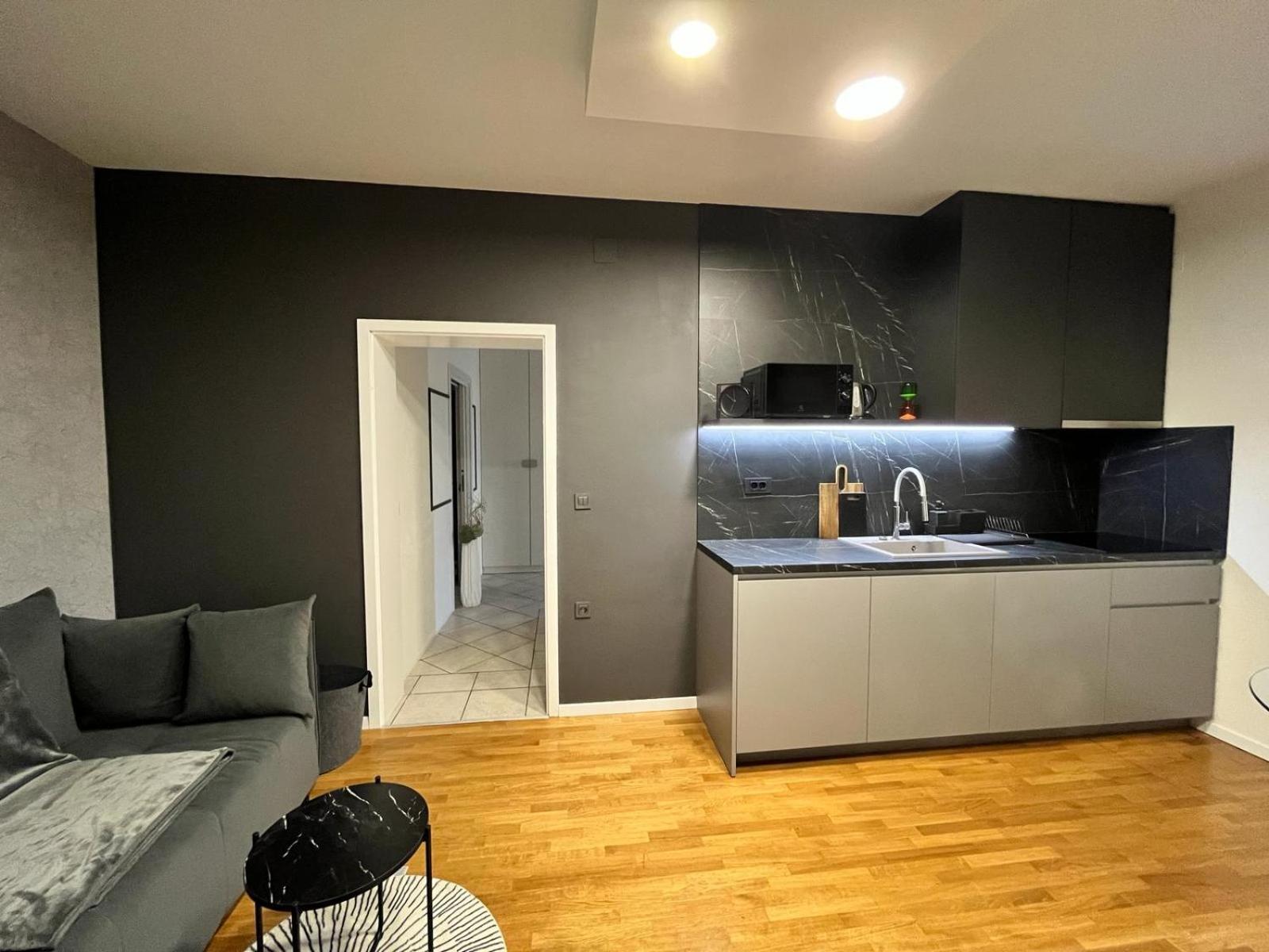 Apartman 4U Velika Gorica Near Zagreb Airport Buitenkant foto