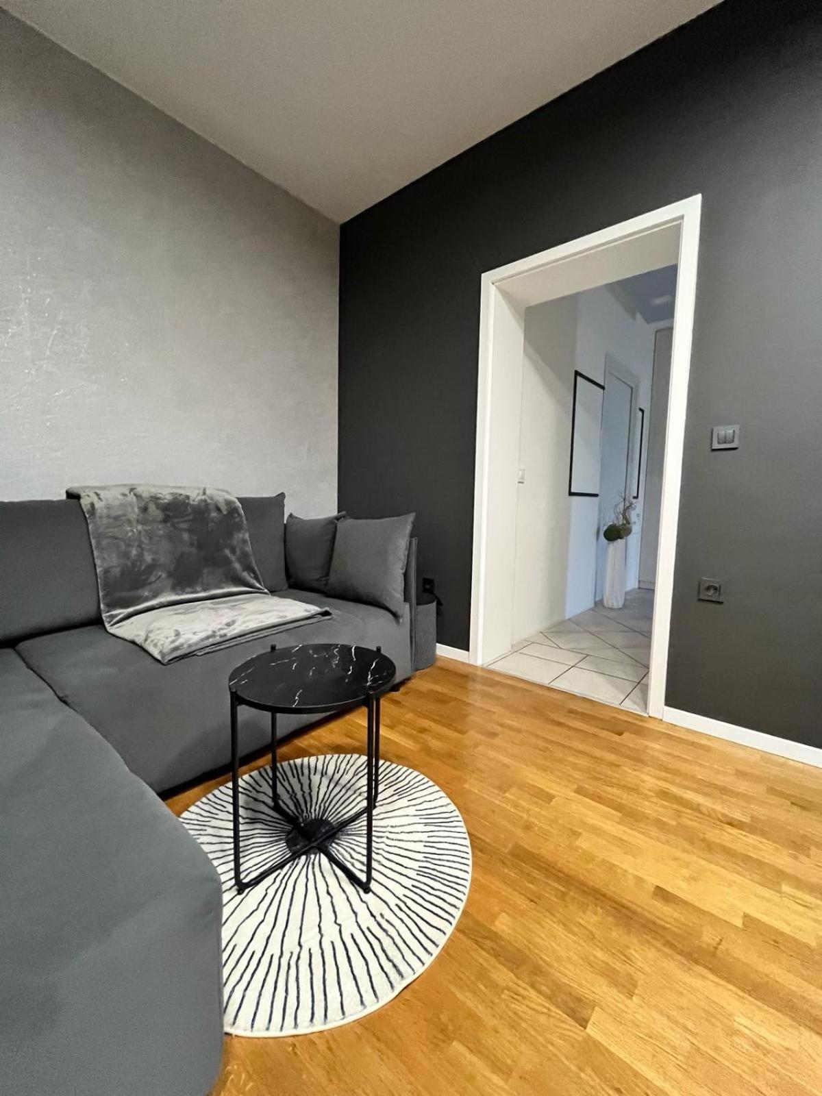 Apartman 4U Velika Gorica Near Zagreb Airport Buitenkant foto